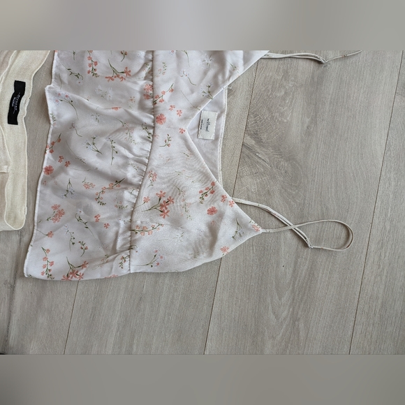 Aritzia tank - Picture 4 of 8